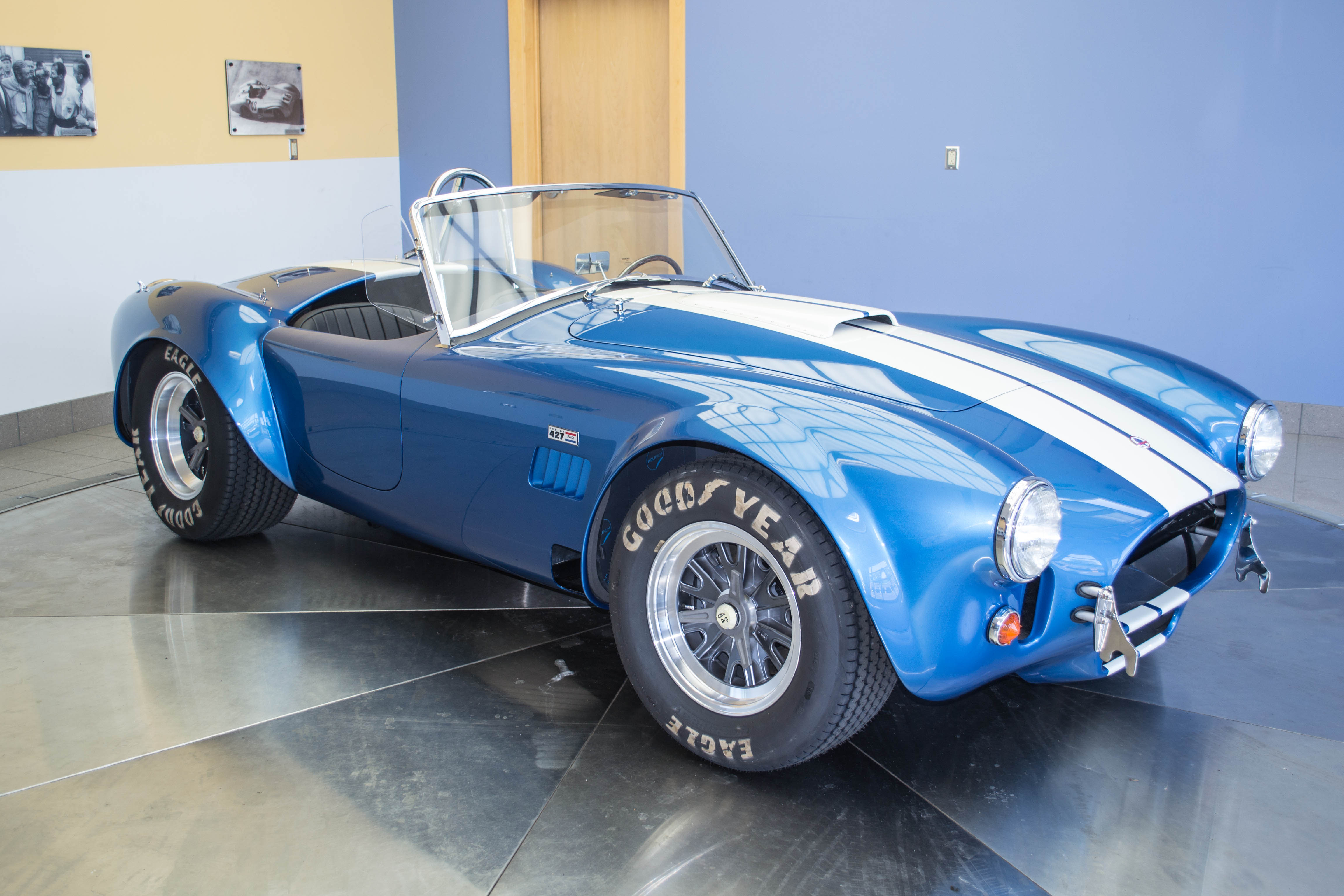 Shelby CSX6000 427 S/C - MMG Superformance