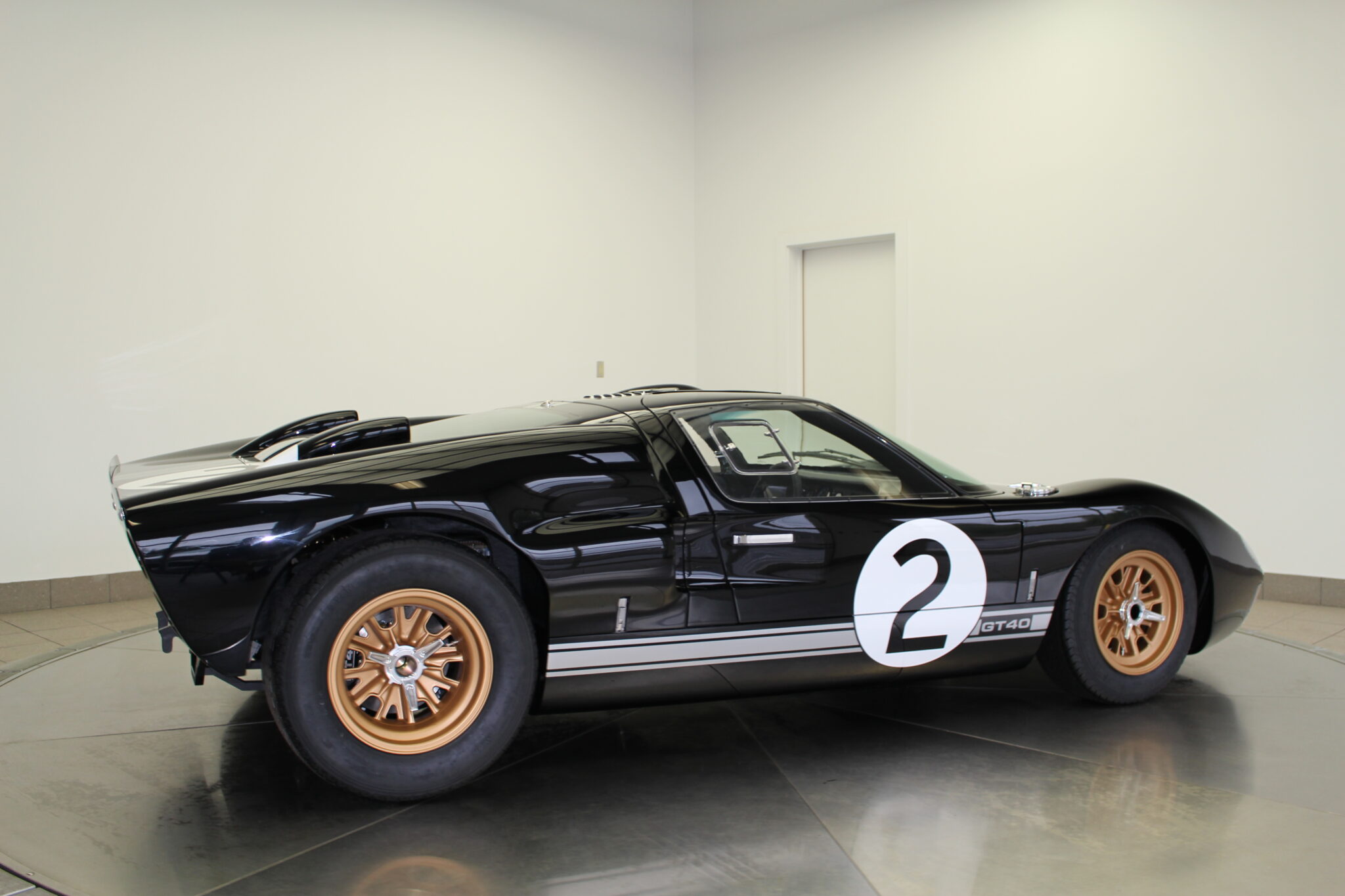 Superformance GT40 MKII - MMG Superformance